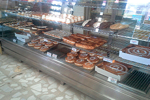 vitrina con pasteles