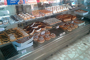 vitrina con pasteles